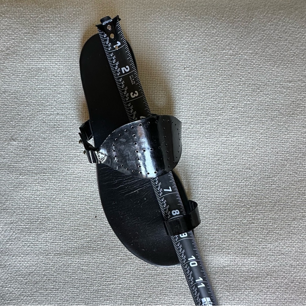 Hermes Patent Leather Flat Sandals🌸 - Picture 6 of 9